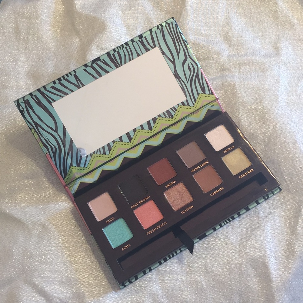 Anastasia Limited Edition MAYA MIA Palette